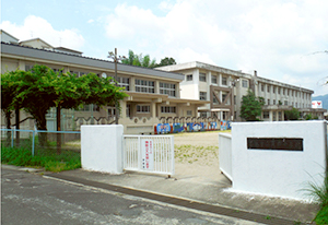 箕曲小学校