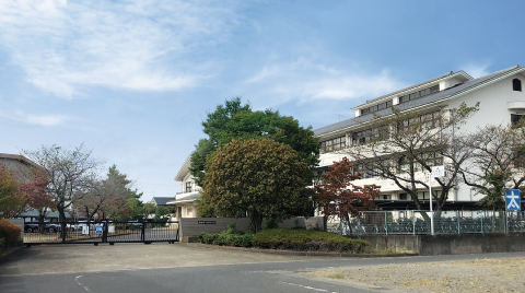 旭中学校