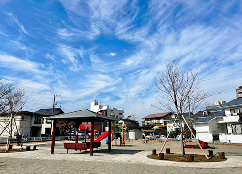南鴨宮駅前公園の写真