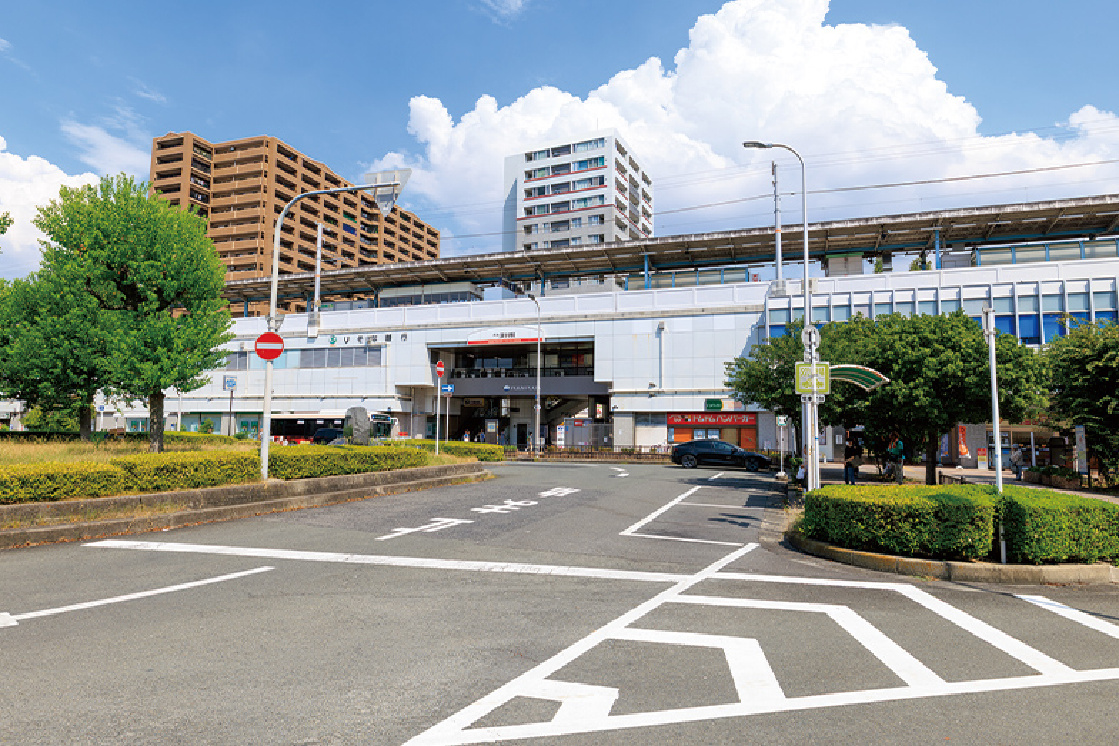 南海電鉄泉北線「深井」駅／徒歩11分（約840m）～徒歩12分（約890m）