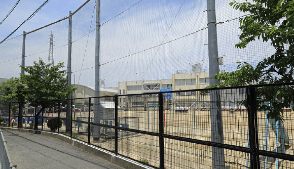 市立常盤小学校　徒歩13分～14分（約1,000m～1,060ｍ）