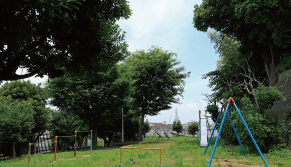 桜台公園　徒歩5分～6分（約370ｍ～430m）