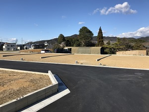 大岩町小山塚分譲地