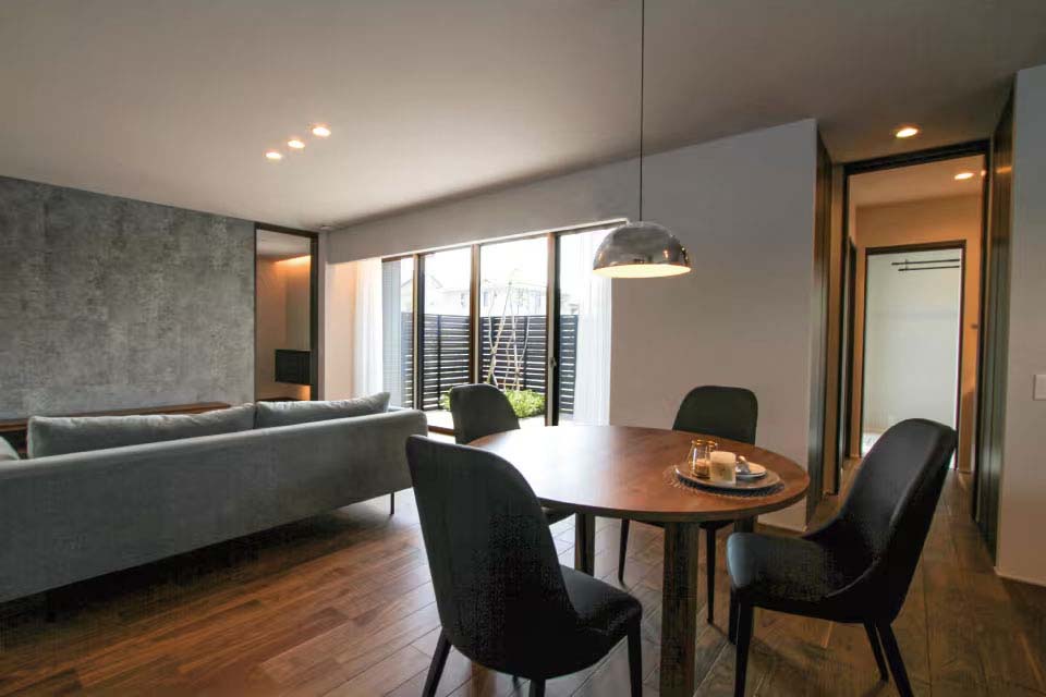 リビングダイニング