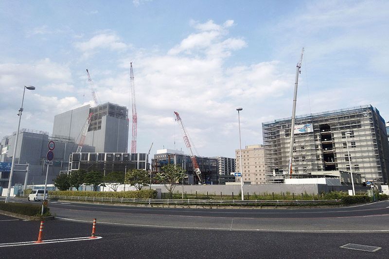 「宇都宮」駅東口の様子
