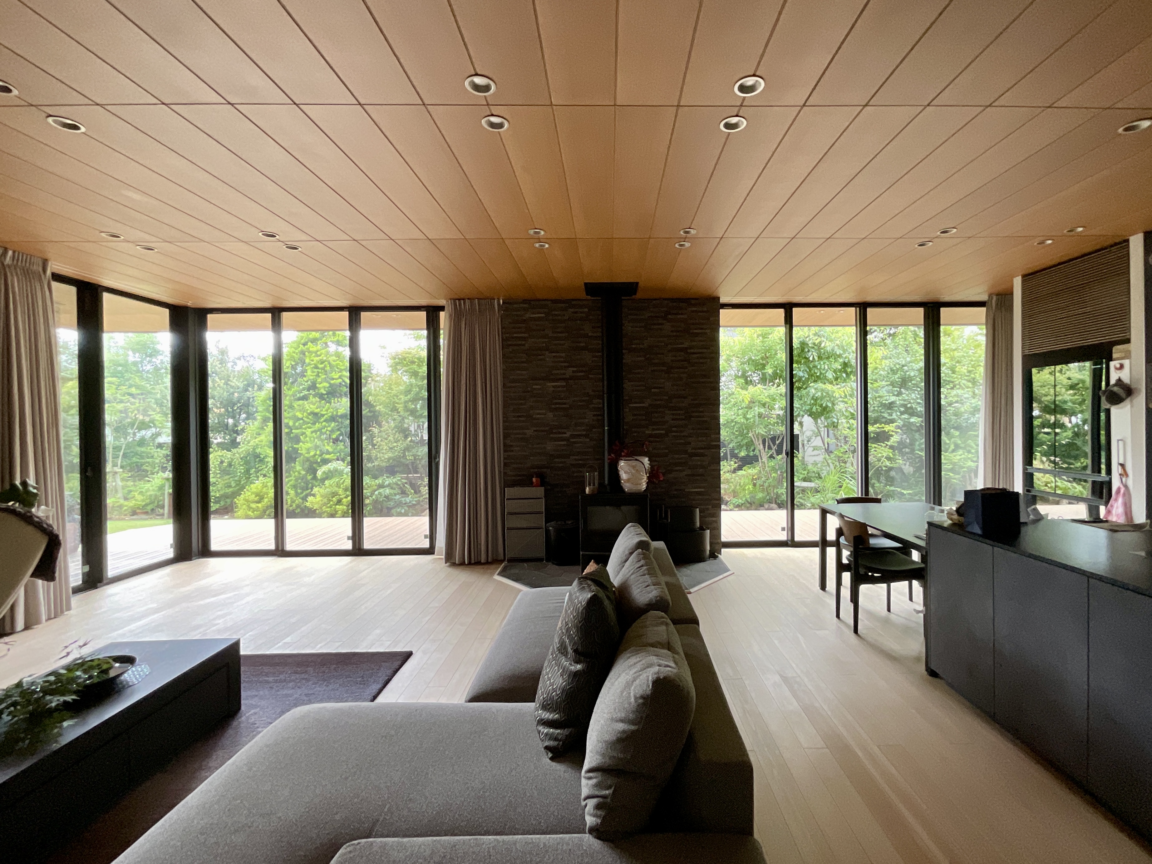 リビングダイニング