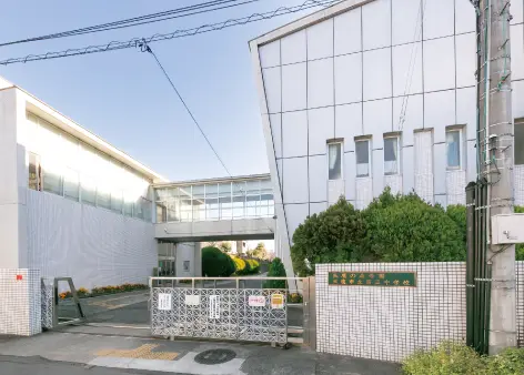 三鷹市立第三中学校