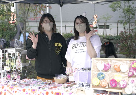 個性豊かなショップも出店