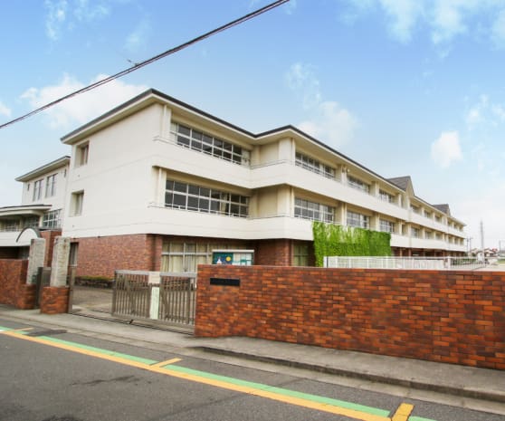 松井小学校