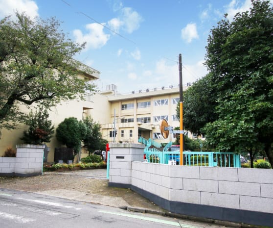 東中学校