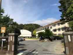 国府小学校