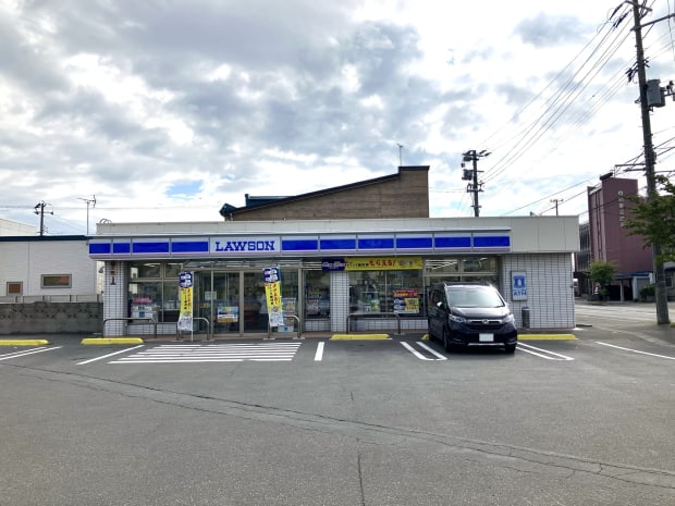 ローソン 青森浦町奥野店