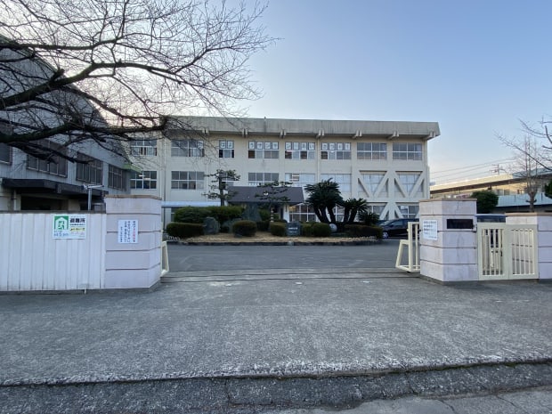 新居浜市立金子小学校