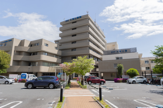 内科・循環器内科・呼吸器内科・消化器内科・整形外科・産婦人科・眼科・耳鼻咽喉科など幅広い分野の診察が可能な総合病院です。