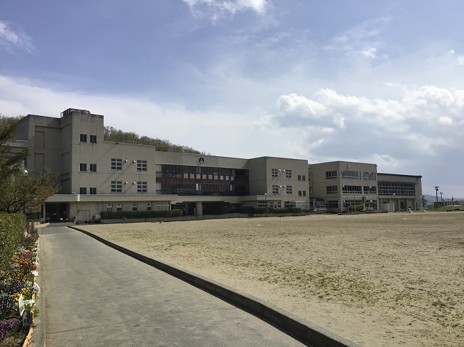 寺岡小学校
