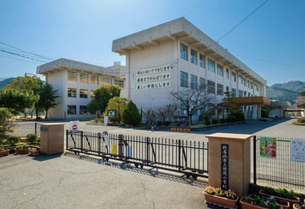 新居浜市立惣開小学校