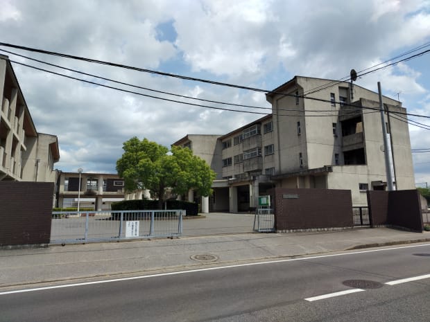 君津市立周西南中学校