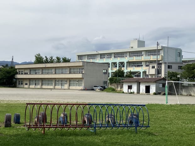 河原子小学校