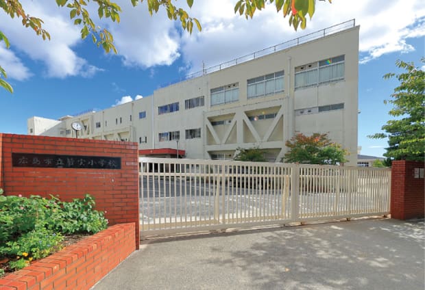 市立皆実小学校