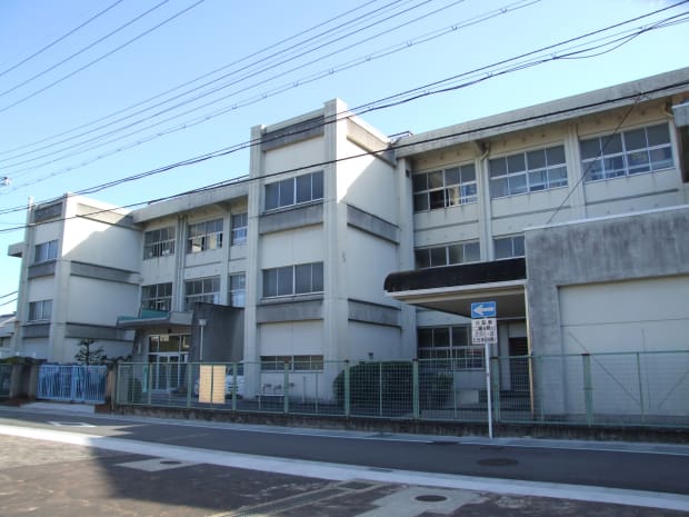 市立五位堂小学校