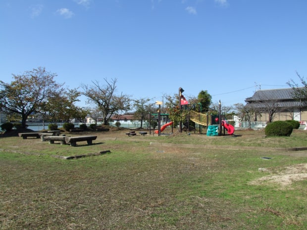 出屋敷公園