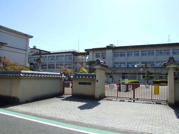 町立斑鳩小学校