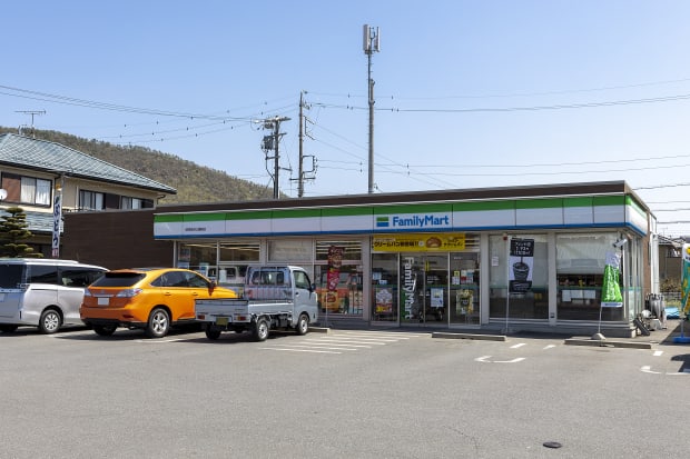 ファミリーマート 長良公園前店