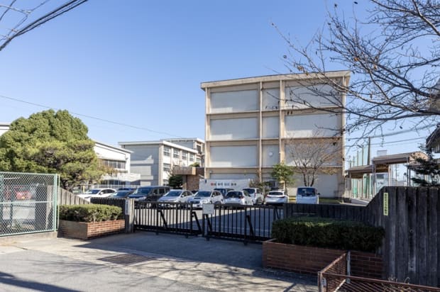 岐阜市立精華中学校