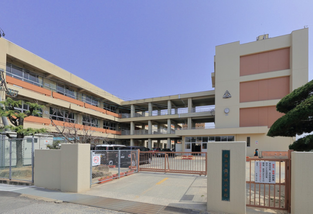 市立手城小学校