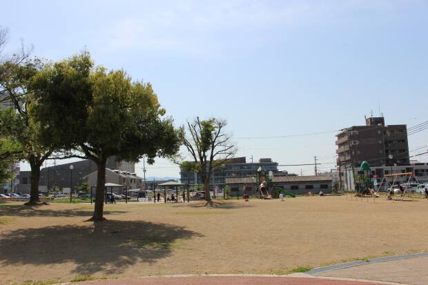 桜井中央児童公園（シャルトル公園）