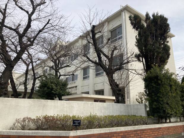 松山市立雄郡小学校