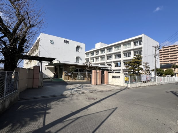 松山市立南中学校