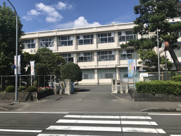 青島中学校