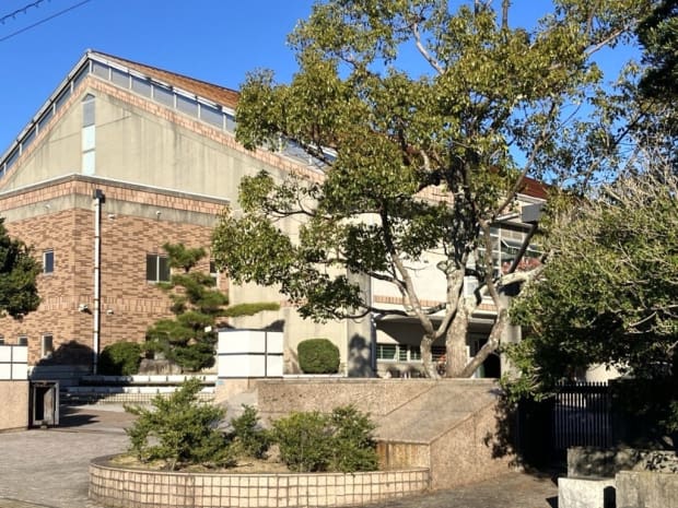 松山市立さくら小学校