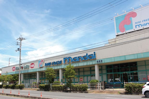 万代菜畑店・ココカラファインドラッグセガミ菜畑店