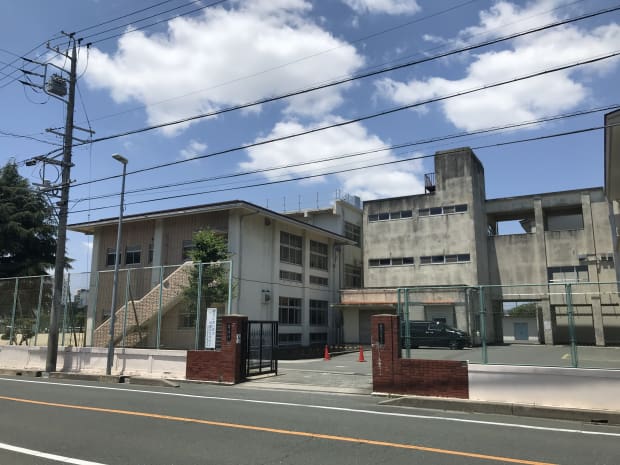 豊橋市立中部中学校