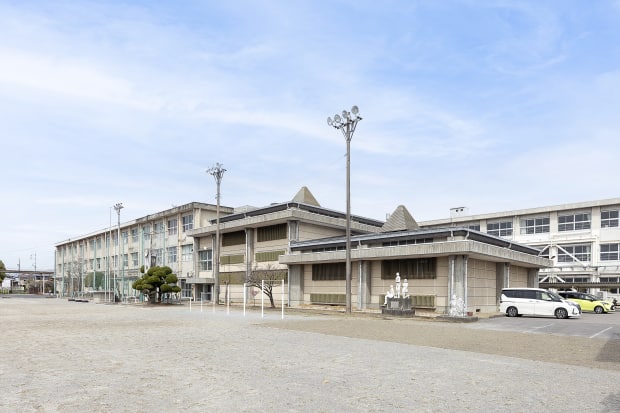 岐阜市立加納中学校