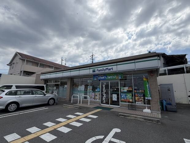 ファミリーマート奈良中山町店