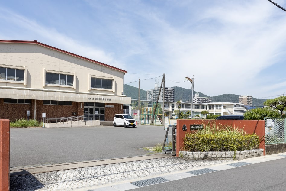 市立長良西小学校