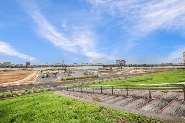 ポニーランド河川敷