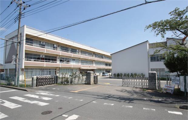 蓮田中央小学校