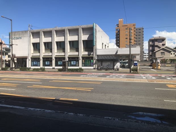 伊予銀行本町支店