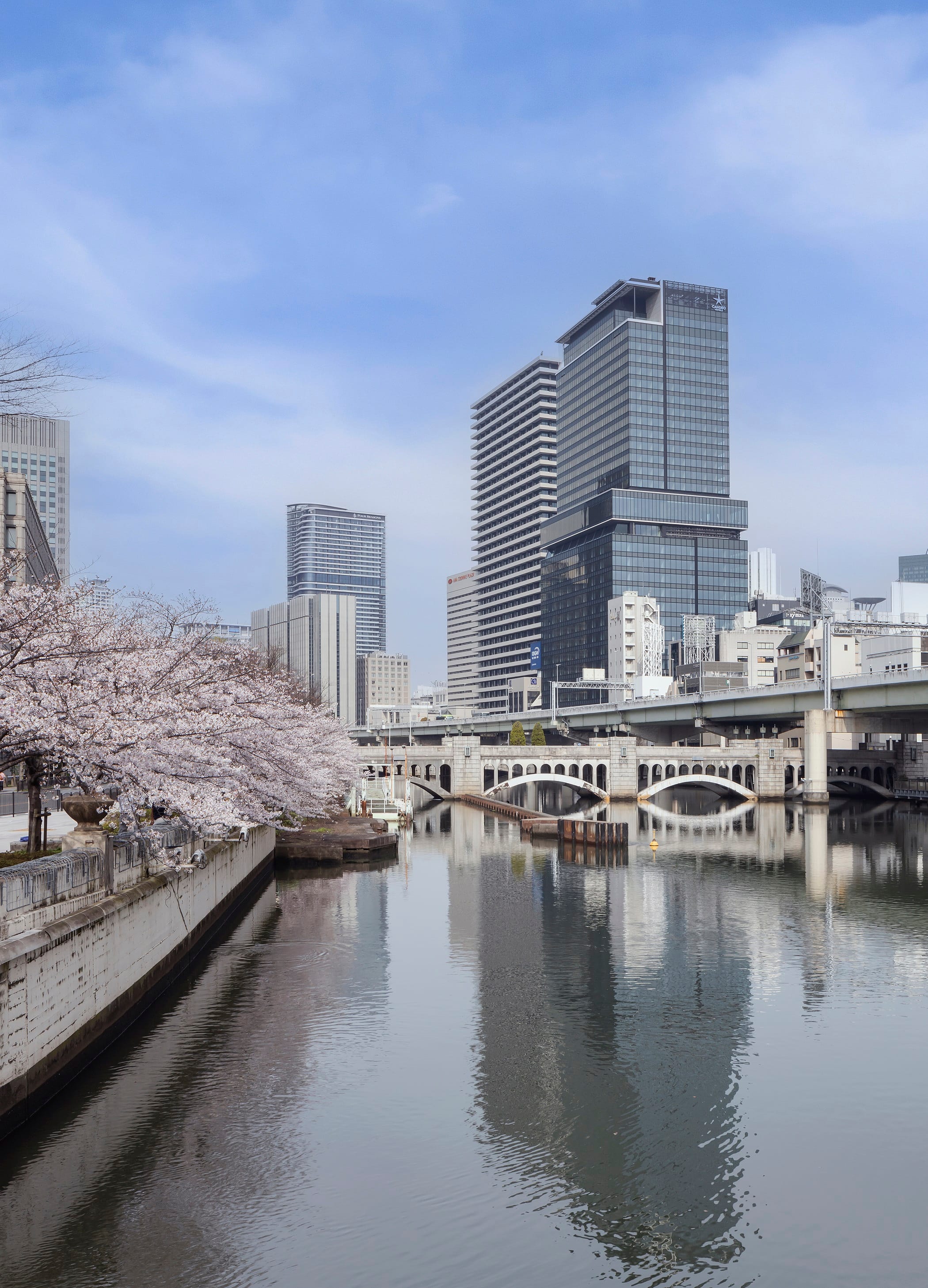 「大阪堂島浜タワー」竣工～水都大阪の新たなランドマークとなるオフィス・ホテル・商業の複合ビル～