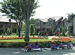 総和南中学校の生徒約200名が住まいの夢工場で写生大会