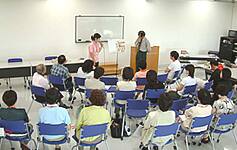 すまい塾こだわり講座受講風景の写真（座学）