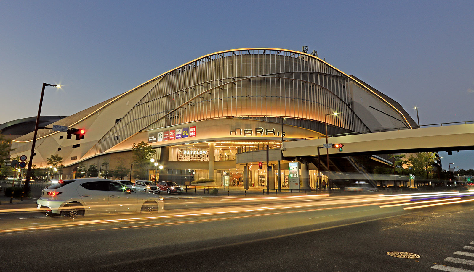 MARK IS 福岡ももち　画像