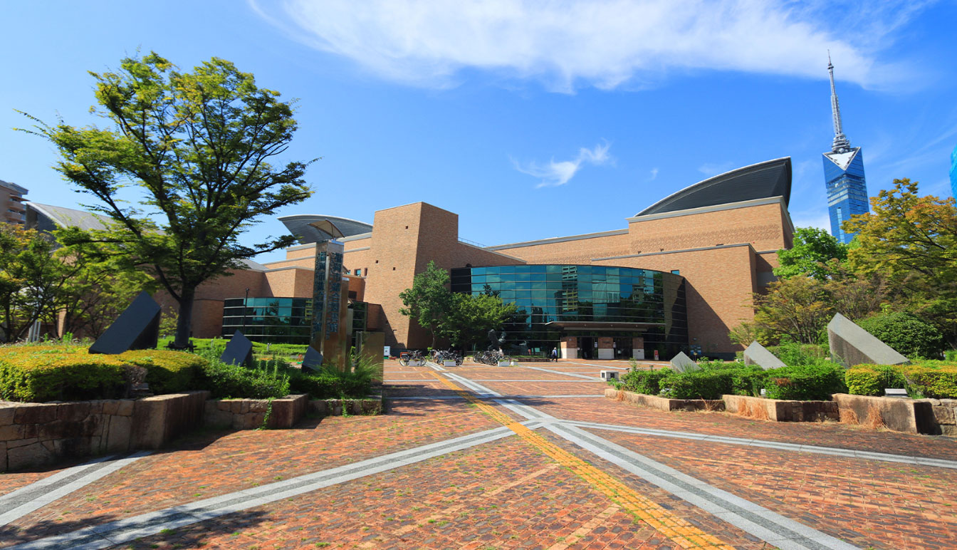 福岡市総合図書館　画像