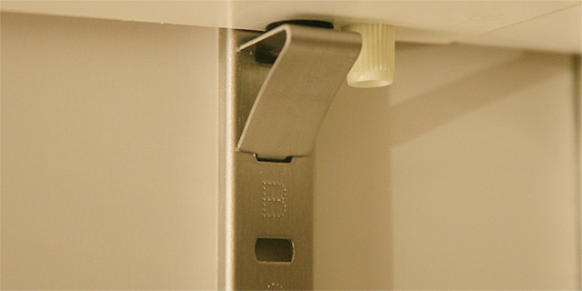 可動棚の落下防止画像