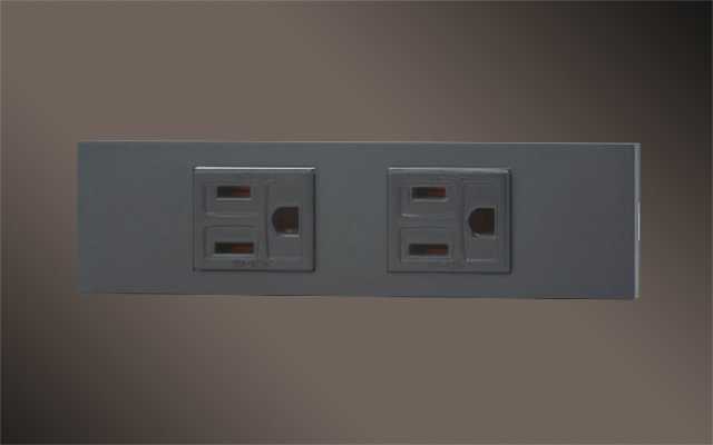 コンセント2口画像