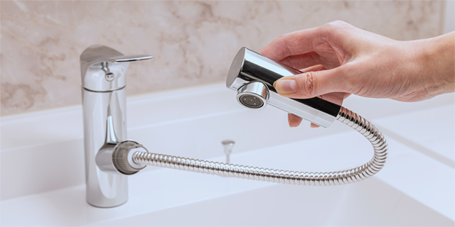 シングルレバー引出し式混合水栓画像